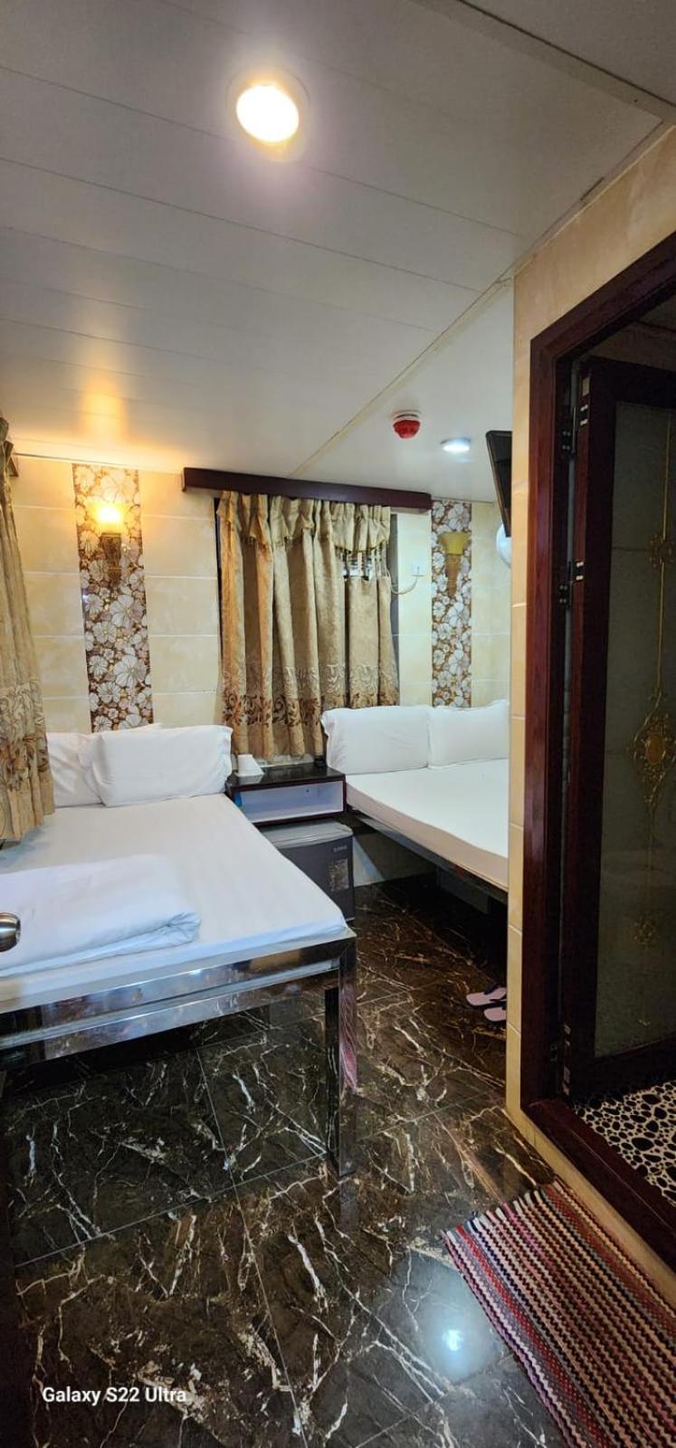 Ranjeet Guest House Гонконг Экстерьер фото
